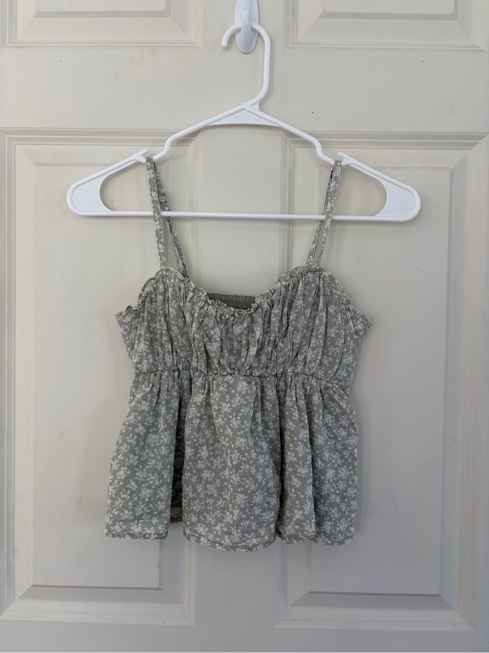 Hollister Sage Green Floral Cropped Top